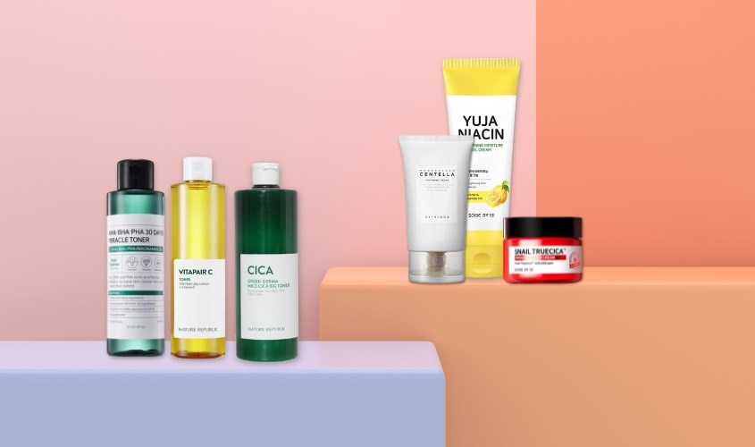 Nên dùng toner trước rồi mới thoa kem dưỡng ẩm lên da