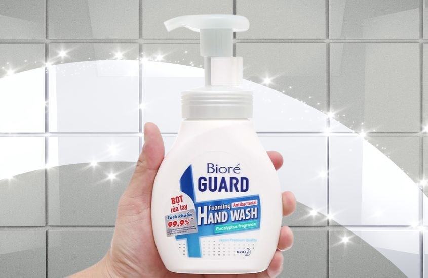 Bọt rửa tay kháng khuẩn Bioré Guard