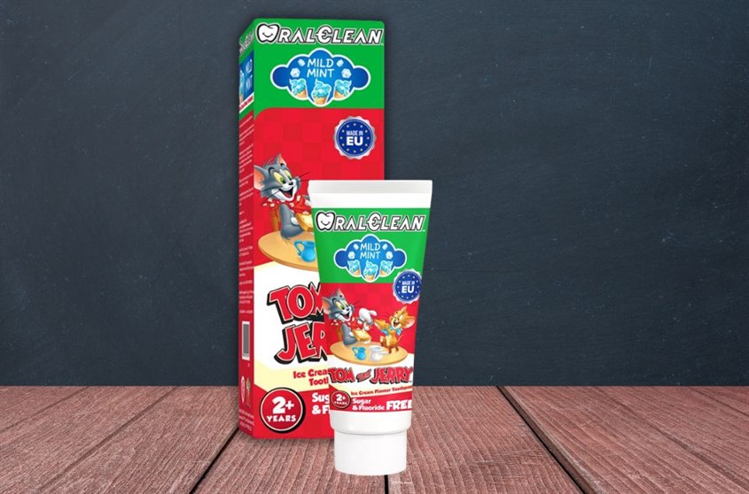 Dùng Oral Clean để vệ sinh răng miệng cho bé an toàn