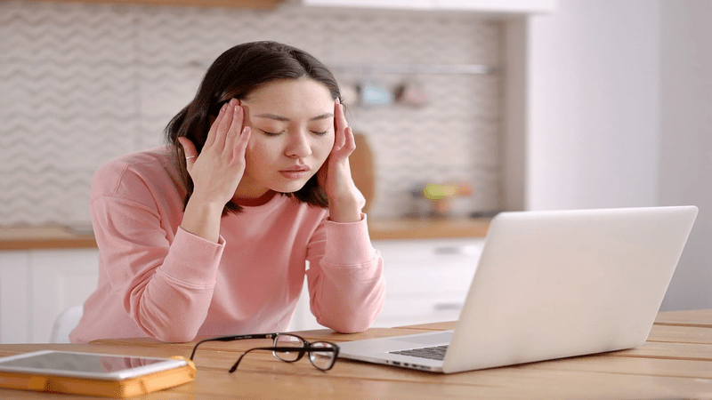Hạn chế sử dụng điện thoại quá nhiều để tránh ảnh hưởng đến giấc ngủ