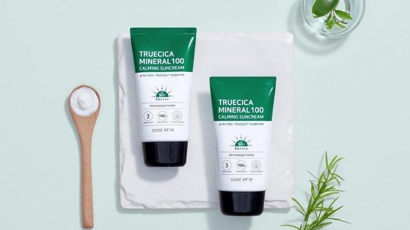 Kết hợp bôi kem chống nắng Some By Mi Truecica Mineral Calming SPF 50+ PA++++ 50 ml để bảo vệ da