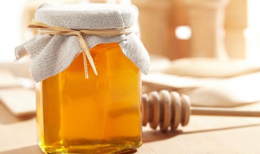 Bảo quản mật ong ruồi trong lọ thủy tinh