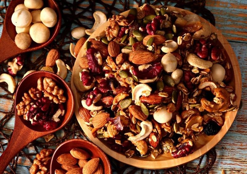 Hạt hay quả khô đều có lượng selen cao, giúp cải thiện khả năng sinh sản