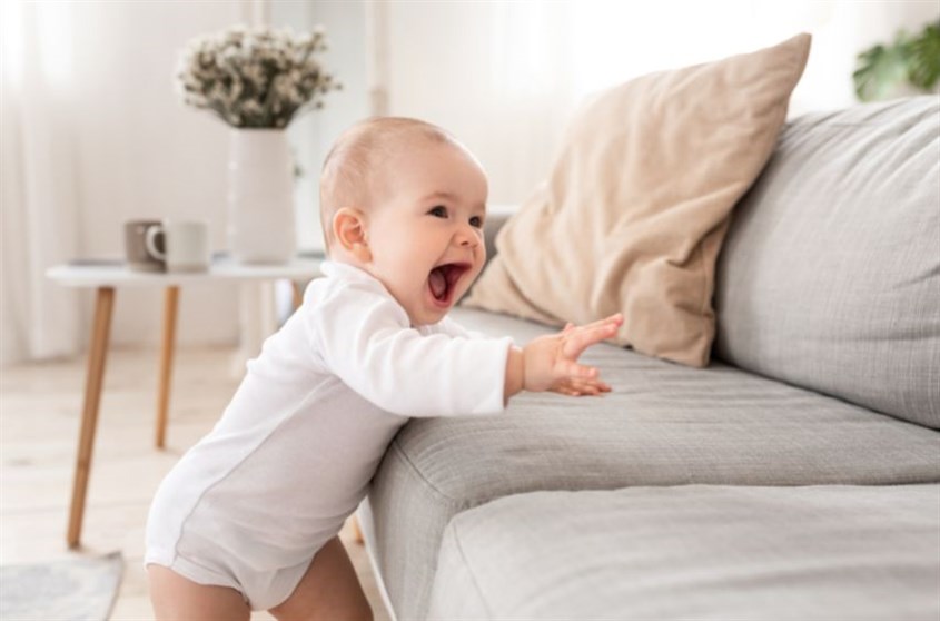 Cách dạy trẻ tập đứng đúng cách