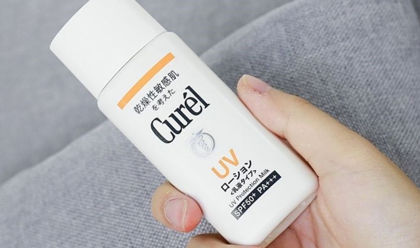 Kem chống nắng dạng sữa Curel UV Protection Milk