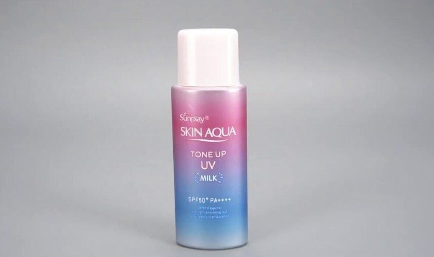 Kem chống nắng dạng sữa Sunplay Skin Aqua Tone Up UV Milk