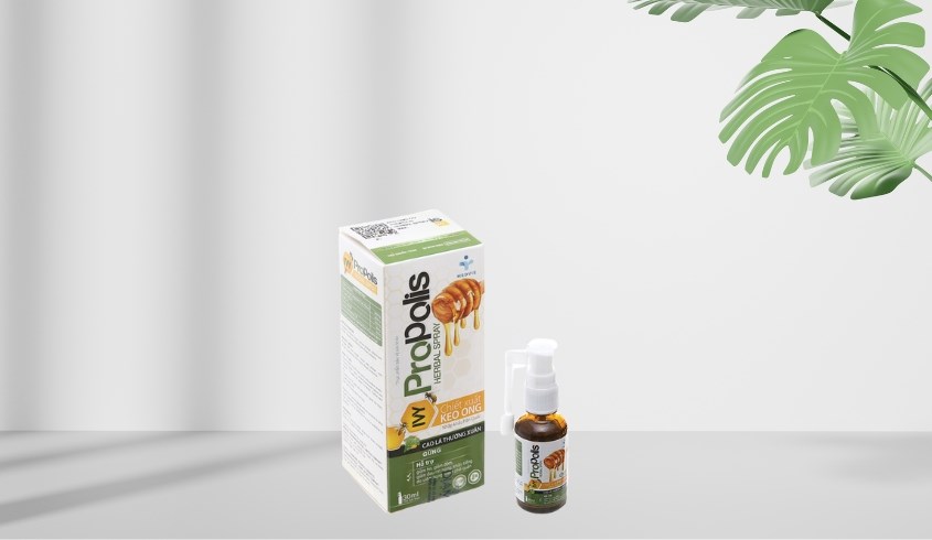Xịt họng keo ong Ivy Propolis hỗ trợ giảm ho, đau rát họng chai 30ml
