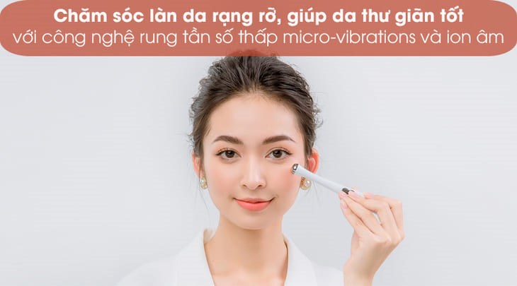 Máy massage mắt chống lão hóa Lifetrons EM-100 kết hợp công nghệ rung tần số thấp Micro - vibrations cùng với công nghệ ion âm giúp da tươi trẻ hơn Máy massage mắt chống lão hóa Lifetrons EM-100 kết hợp công nghệ rung tần số thấp Micro - vibrations cùng với công nghệ ion âm giúp da tươi trẻ hơn