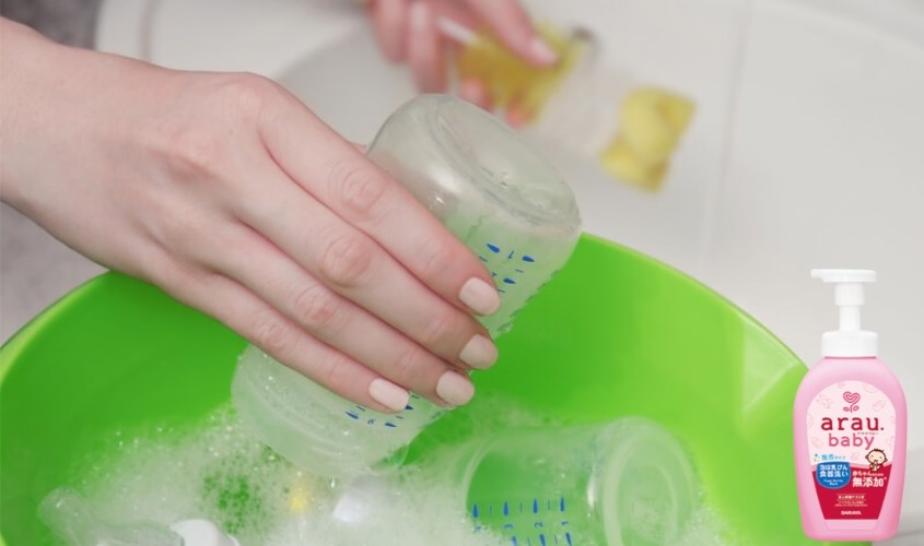 Bọt tạo ra dày giúp loại bỏ vết bẩn nhanh chóng, tiệt trùng khử mùi vô cùng hiệu quả