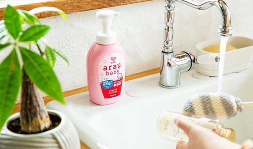 Nước rửa bình sữa Arau Baby không chứa hóa chất độc hại và không gây kích ứng