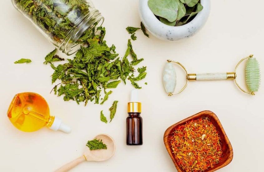 Các chiết xuất từ thiên nhiên sẽ hạn chế khả năng kích ứng cho da