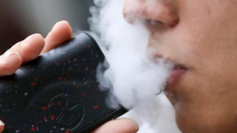 Nicotine chứa trong thuốc lá điện tử có thể khiến bạn bị nghiện