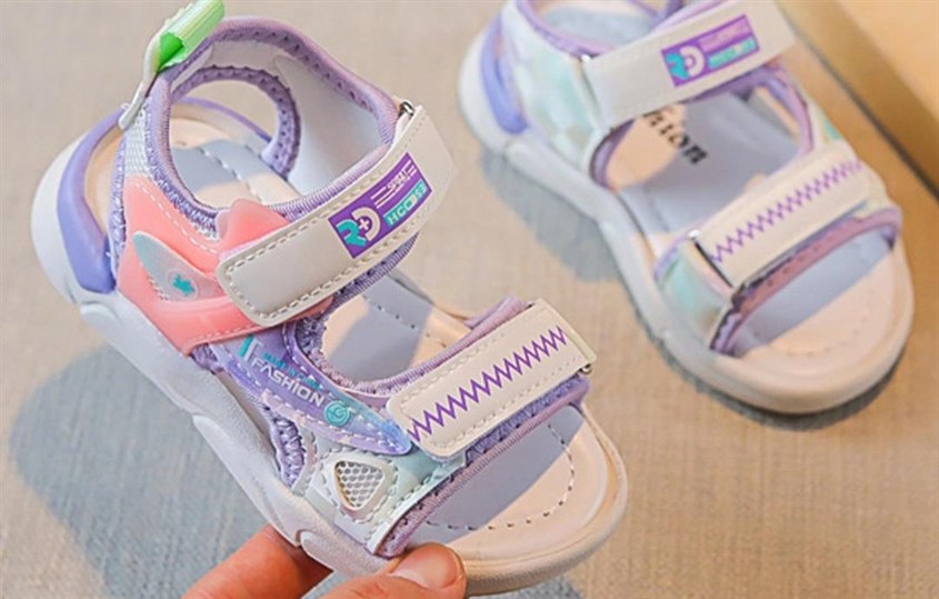 Giày sandal viền tím Avakids AC9 Giày sandal viền tím Avakids AC9