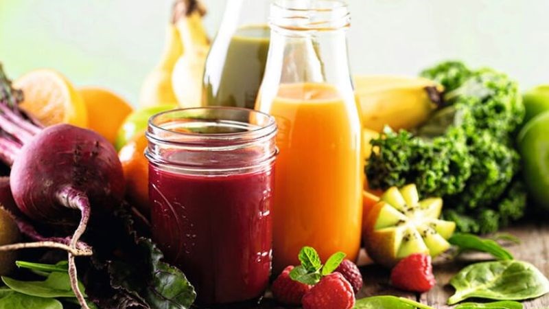 Sinh tố từ rau củ và trái cây tươi rất ngon và lạ miệng