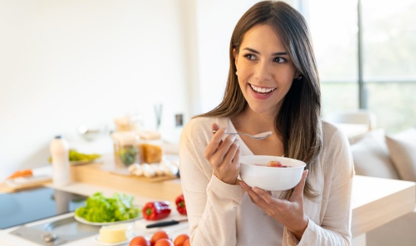 Dùng những sản phẩm tốt là chưa đủ bạn cần kết hợp chế độ ăn uống và sinh hoạt một cách khoa học