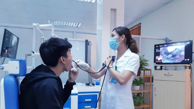 Nội soi tai mũi họng là cận lâm sàng cần thiết để tìm nguyên nhân khàn tiếng