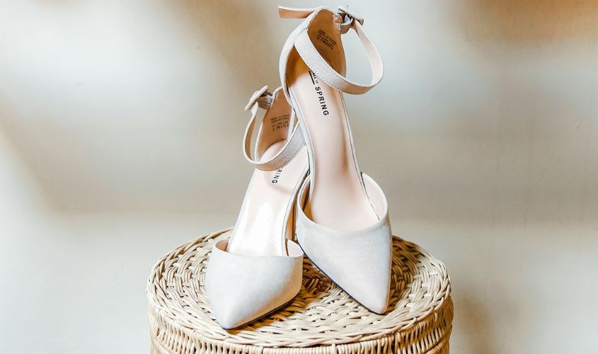 Đôi giày đẹp khiến phụ nữ thêm sang trọng