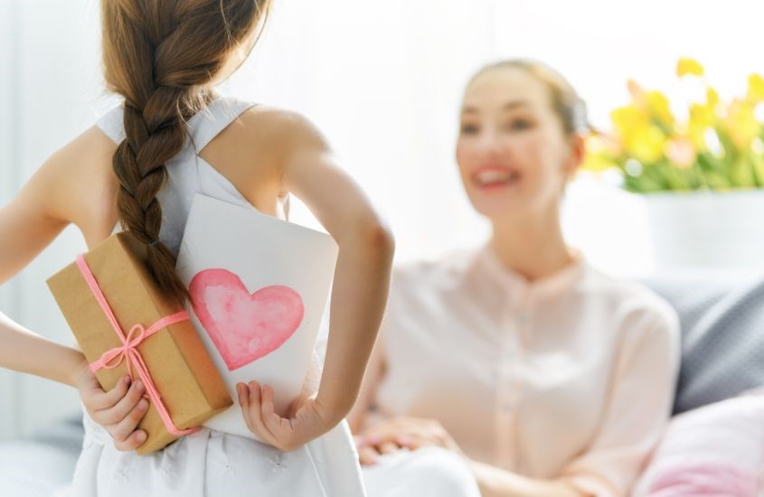 Món quà bất ngờ sẽ khiến mẹ vui và hạnh phúc lắm