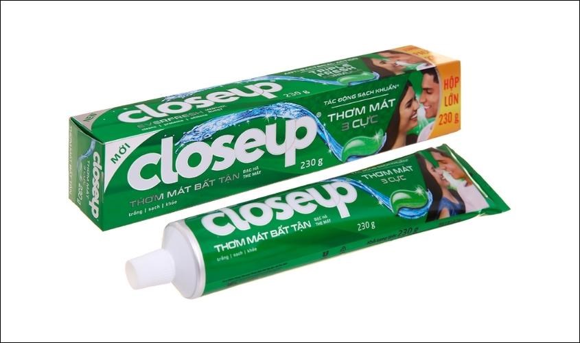 Kem đánh răng từ 6 tuổi Closeup Thơm Mát Bất Tận hương bạc hà 230g