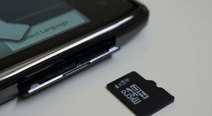 Điện thoại không nhận thẻ nhớ do