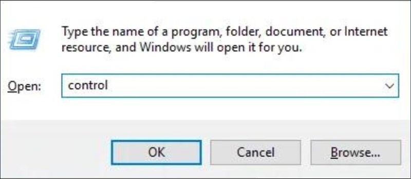 Nhấn Windows Key + R, gõ control và nhấn Enter