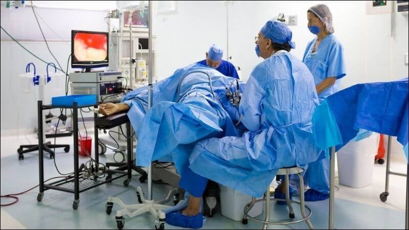Dùng thuốc và phẫu thuật tuyến tiền liệt Dùng thuốc và phẫu thuật tuyến tiền liệt