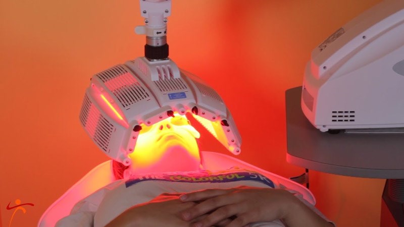 Liệu pháp quang động sử dụng nguồn ánh sáng tương ứng với thuốc