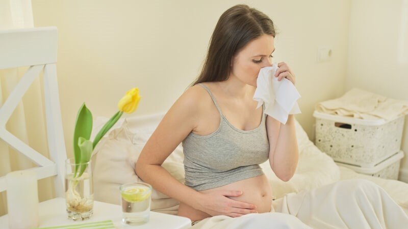 Phụ nữ có thai là đối tượng dễ mắc bệnh cúm do sức đề kháng suy yếu