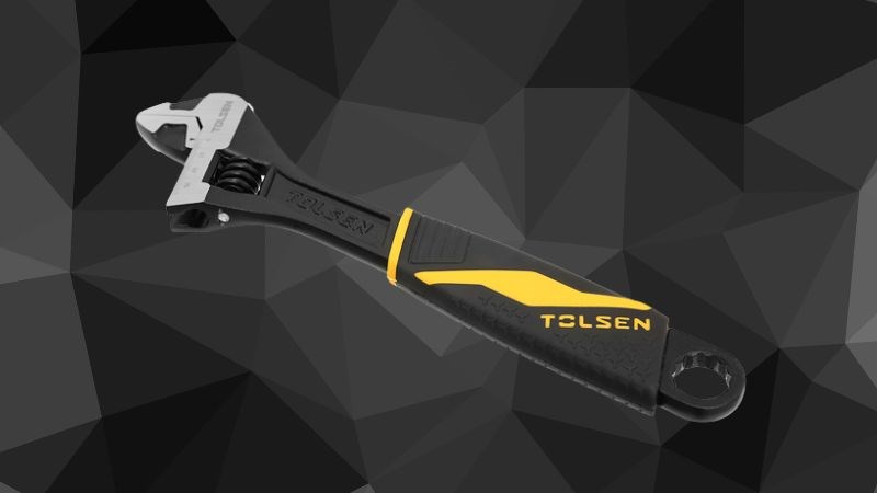 Mỏ lết cán nhựa đen Tolsen 38 mm 15311 có thiết kế nhỏ gọn, cầm chắc tay giúp bạn dễ dàng dễ dàng tháo, siết và vặn các ốc vít, bulong