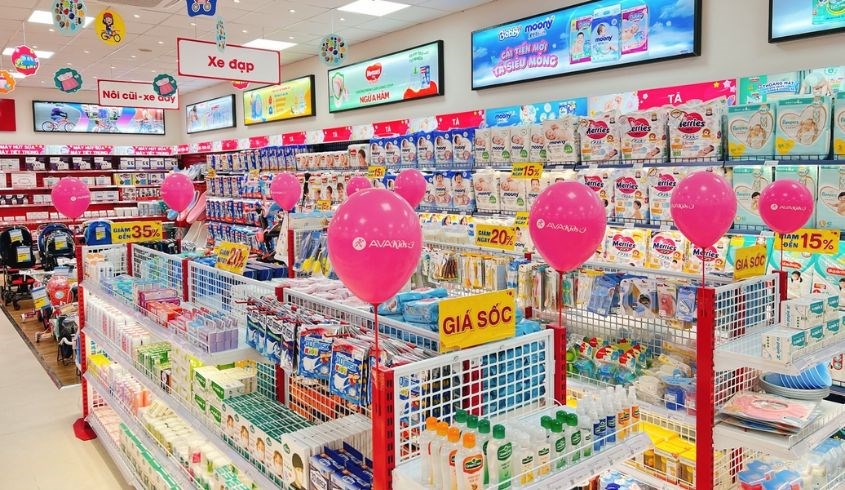 Hệ thống cửa hàng AVAKids có bán nhiều loại sản phẩm cho mẹ và bé