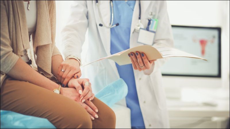 Đến gặp bác sĩ để được chỉ định làm các xét nghiệm bàng quang
