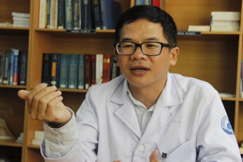 Bác sĩ Phạm Minh Triết được nhiều ba mẹ tin tưởng lựa chọn khi khám bệnh cho trẻ