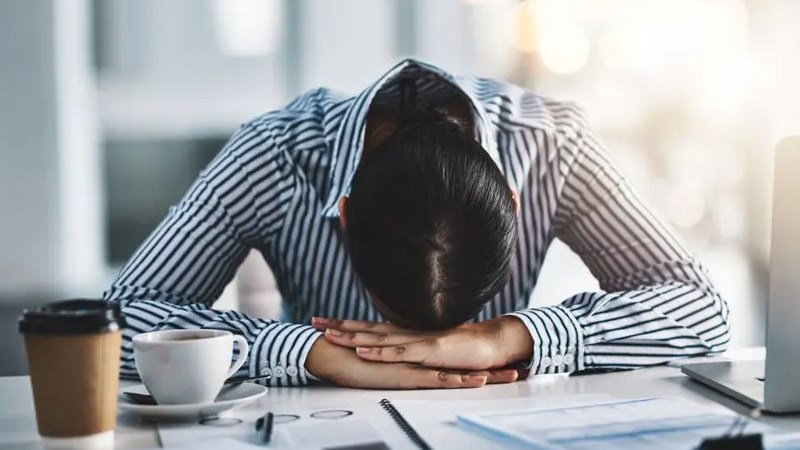 Thiếu máu do suy thận có thể khiến mệt mỏi, mất tập trung