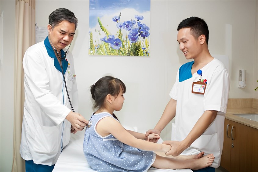 Phòng khám nhi Quảng Ngãi của bác sĩ Phụ được nhiều người đánh giá cao