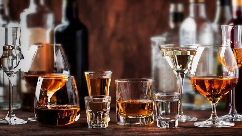 Uống nhiều rượu không tốt cho sức khỏe nam giới