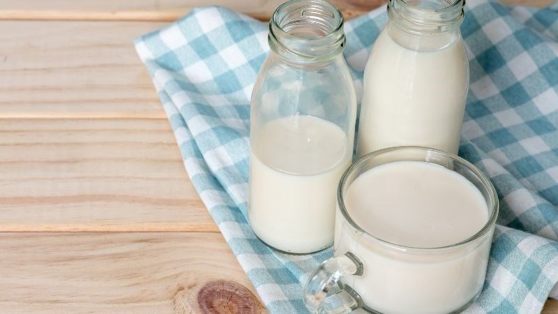 Sữa cung cấp vitamin D và canxi giúp tăng cường sức khỏe cho mẹ và bé Sữa cung cấp vitamin D và canxi giúp tăng cường sức khỏe cho mẹ và bé