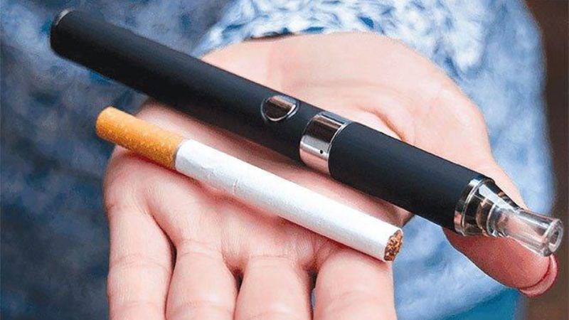 Hút thuốc làm tăng xuất hiện nếp nhăn trên trán