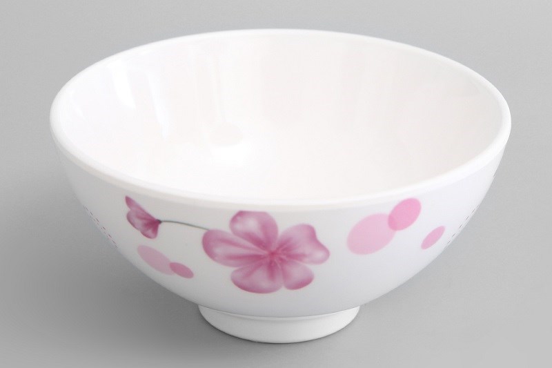 Chén cơm nhựa Melamine 11.5 cm Vinh Cơ VCP02-A4055 sở hữu kiểu dáng nhỏ gọn, với hoạt tiết bông hoa nổi bật