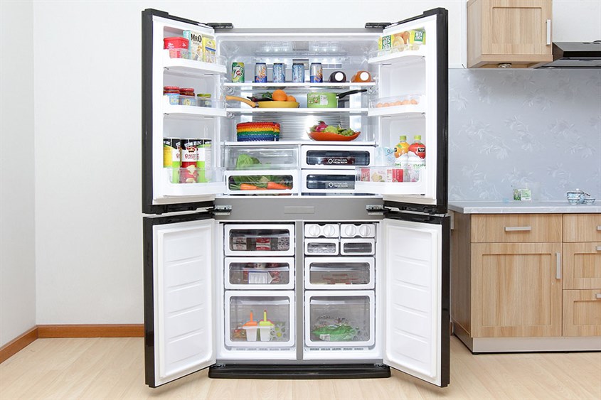 Tủ lạnh Sharp 630 có giá bán là 18.990.000 đồng (cập nhật tháng 5/2023)