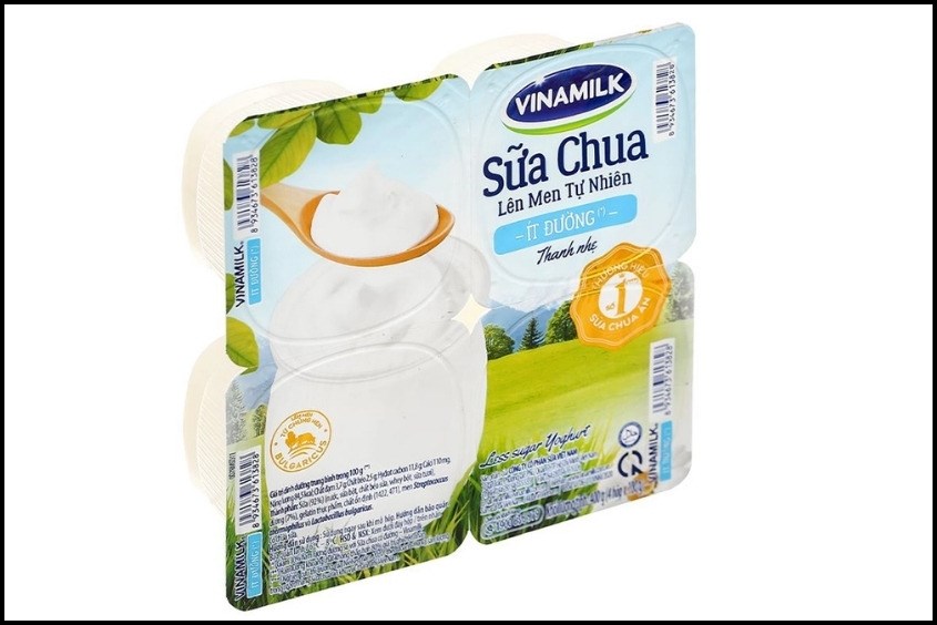Lốc 4 hộp sữa chua ít đường Vinamilk 100g với thành phần đường chiếm 7%