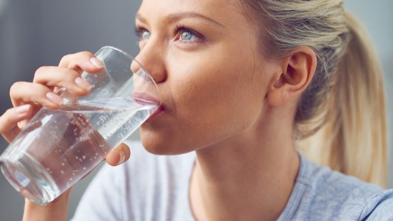 Uống nhiều nước giúp bạn nhanh phục hồi hơn
