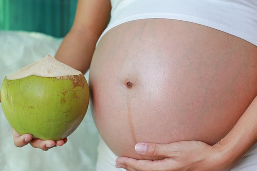 Có rất nhiều mẹ bầu thắc mắc tiểu đường thai kỳ uống nước dừa được không