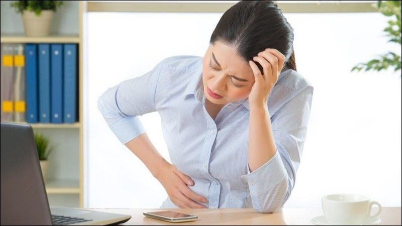 Người bệnh ung thư hay gặp tình trạng đầy bụng, ợ hơi