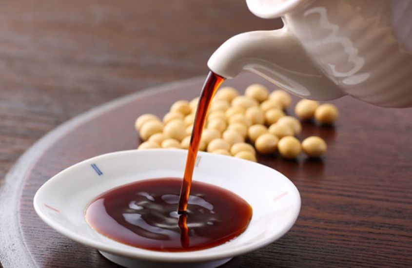 Nước tương ăn dặm giúp bữa ăn của bé đậm vị hơn