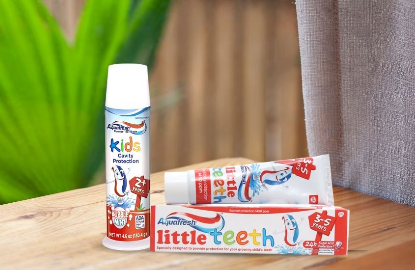  Kem đánh răng Aquafresh