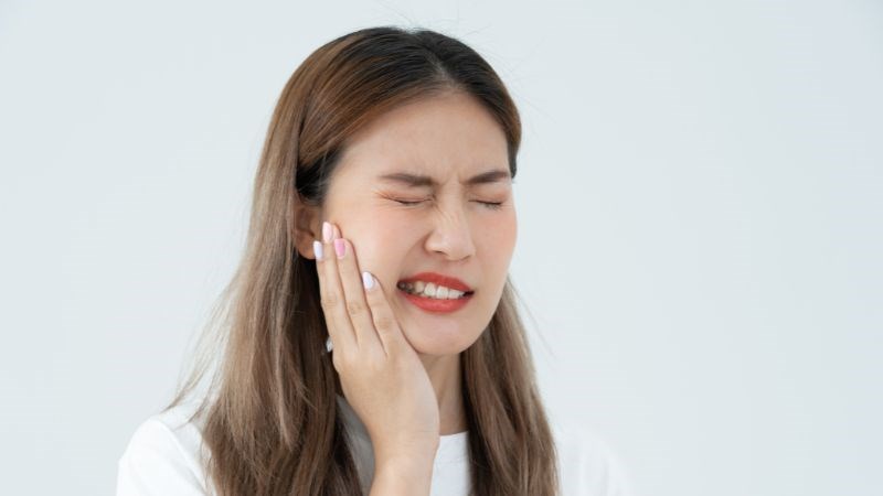 Sâu răng là một trong những tình trạng cần phải trám răng Sâu răng là một trong những tình trạng cần phải trám răng