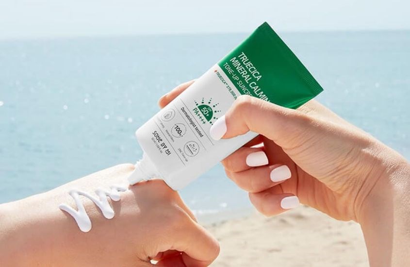 Kem chống nắng làm dịu và dưỡng sáng Some By Mi Truecica Mineral Calming SPF 50+ PA++++ 50 ml