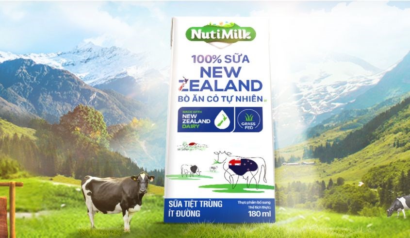 Lốc 4 hộp sữa tiệt trùng Nutimilk New Zealand ít đường 180 ml (từ 1 tuổi)