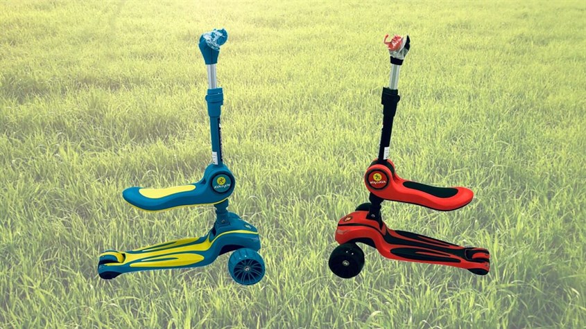 Xe scooter Stitch được trang bị ghế ngồi tiện lợi, dễ dàng tháo lắp