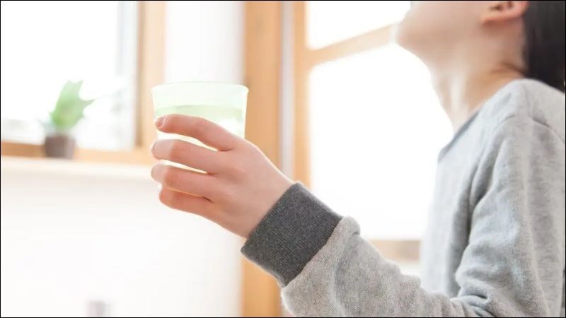 Việc súc miệng bằng nước muối sẽ mang lại rất nhiều lợi ích